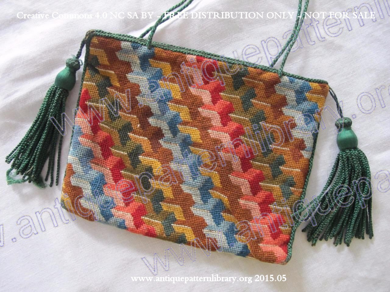 F-RT001 Purse embroidered in Berlin woolwork