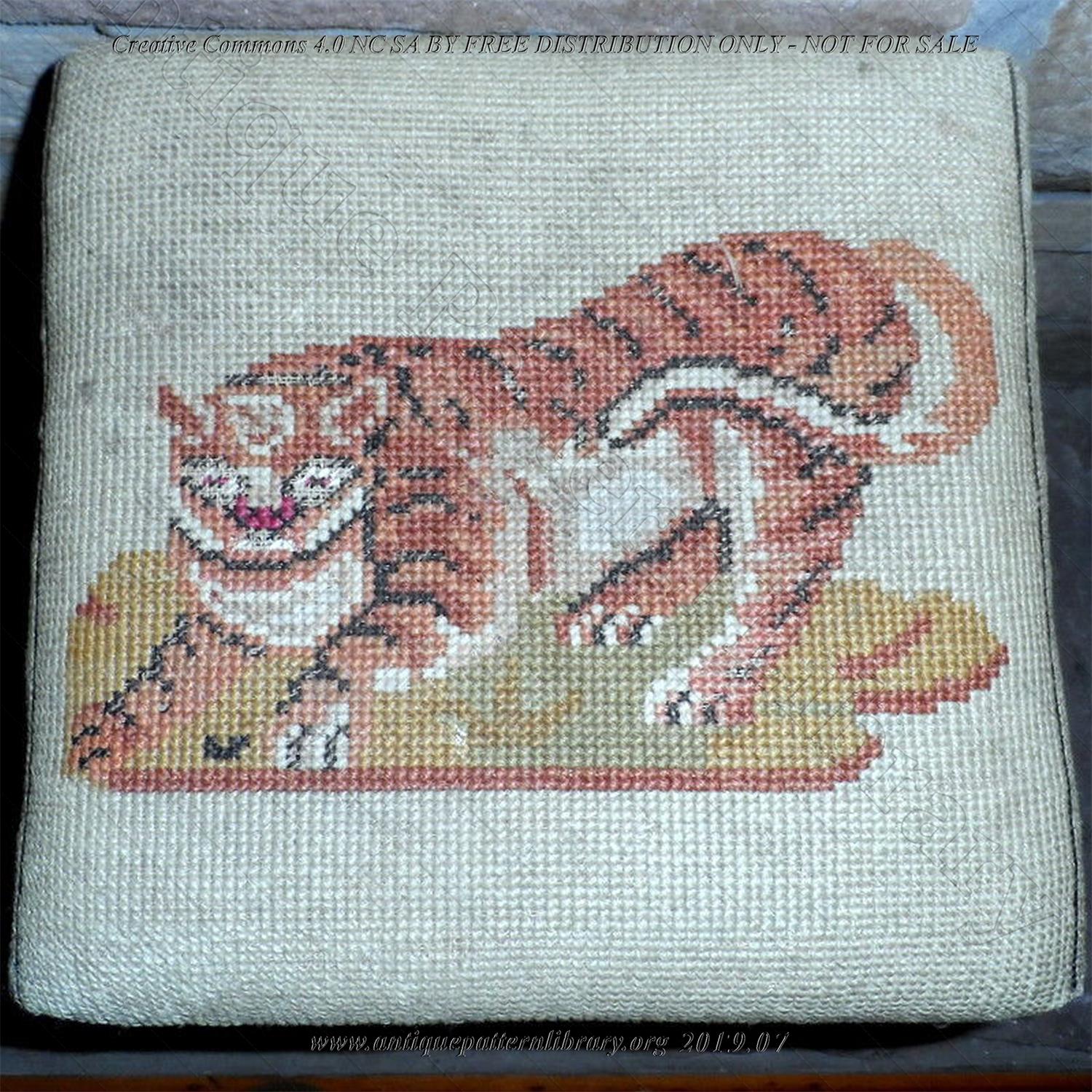 I-PJ001 Tiger embroidered on a stool top